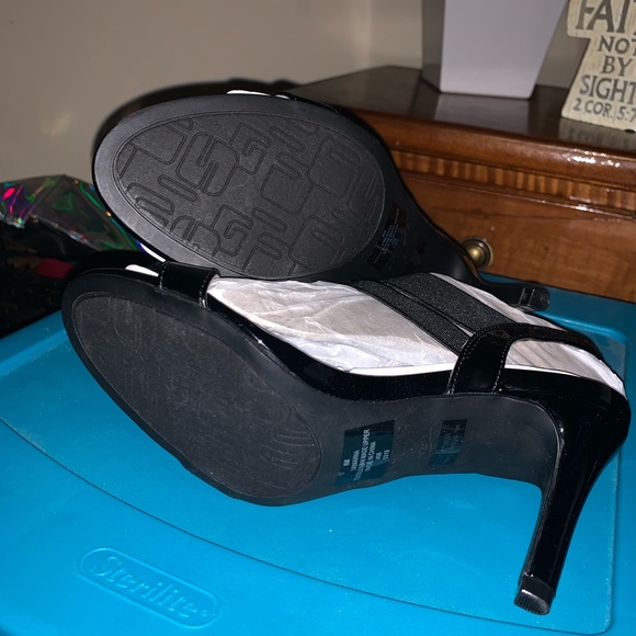 Cute Slingback heels - Picture 3 of 3